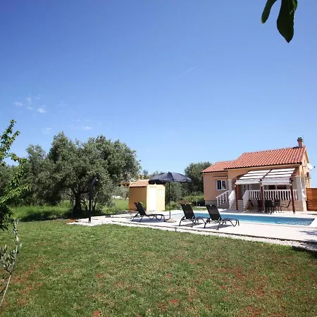 Danijel - Zad570 By Interhome