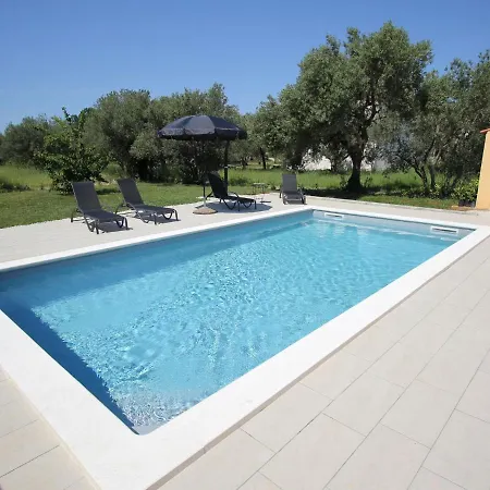 Danijel - Zad570 By Interhome