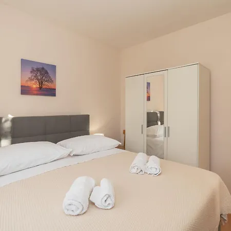 Danijel By Interhome 度假居